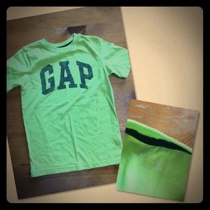 Boys GAP logo tshirt